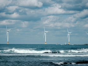 沃旭能源控告川普政府！Revolution Wind風電專案停工令不明，股價暴跌38%，綠能投資恐重創